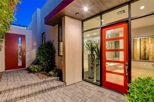 455 Tranquil Peak Court, Henderson, NV 89012