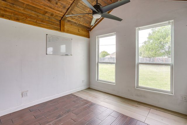 1604 Ann And Dossy Court, Crowley, TX 76036