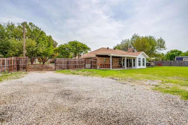 1604 Ann And Dossy Court, Crowley, TX 76036