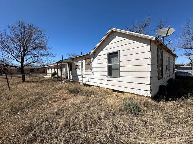 403 E 47th St, San Angelo, TX 76903