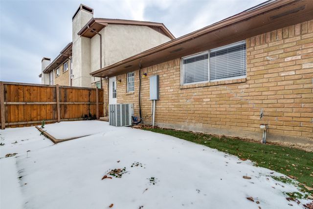 1402 S Carrier Parkway 110, Grand Prairie, TX 75051