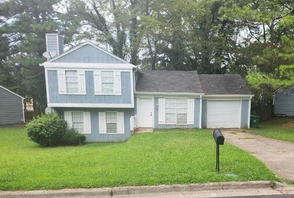 4584 Garden Hills Drive, Stone Mountain, GA 30083