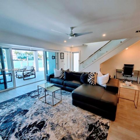 7406 Gary Ave, Miami Beach, FL 33141