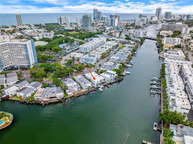 7406 Gary Ave, Miami Beach, FL 33141