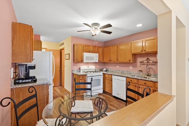 18 Peach Tree Court, Algonquin, IL 60102