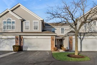 18 Peach Tree Court, Algonquin, IL 60102
