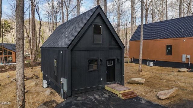 216 Braydens Way, Gatlinburg, TN 37738