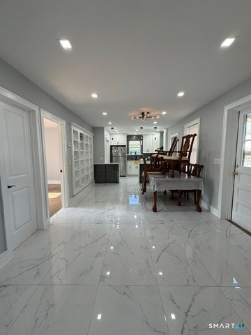 2964 State Street, Hamden, CT 06517