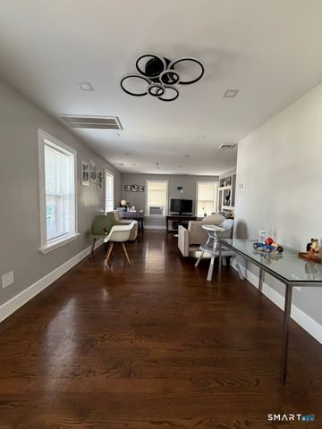 2964 State Street, Hamden, CT 06517