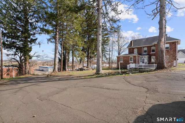 2964 State Street, Hamden, CT 06517