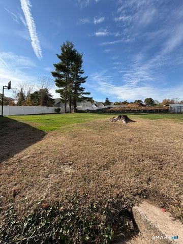 2964 State Street, Hamden, CT 06517