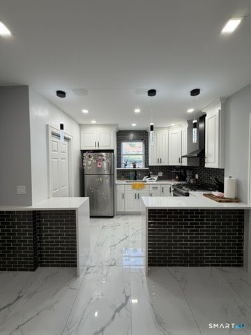 2964 State Street, Hamden, CT 06517