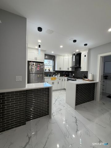 2964 State Street, Hamden, CT 06517