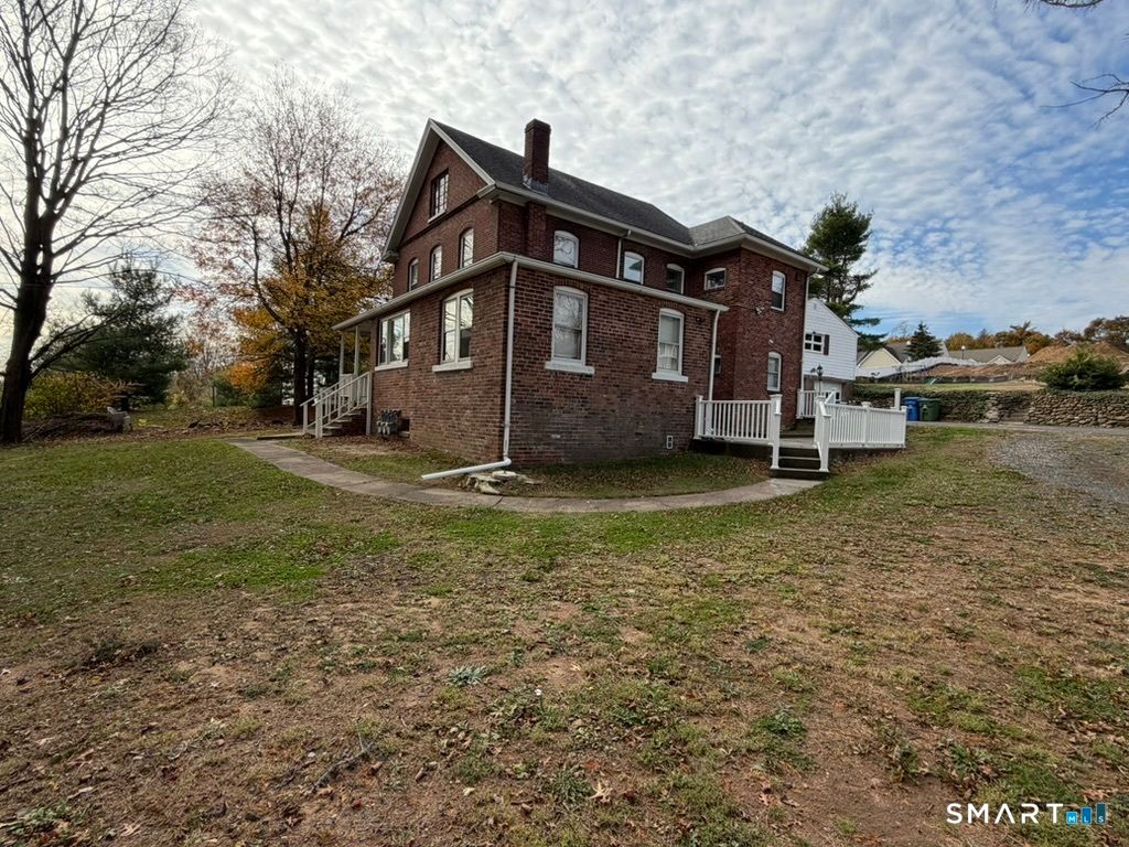 2964 State Street, Hamden, CT 06517