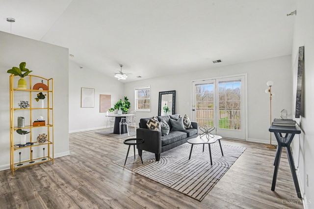 5696 Bridgetown Road, Green Twp, OH 45248