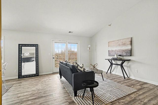 5696 Bridgetown Road, Green Twp, OH 45248