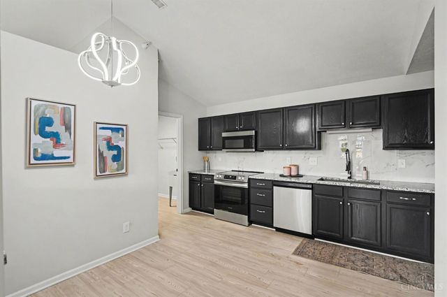 5696 Bridgetown Road, Green Twp, OH 45248