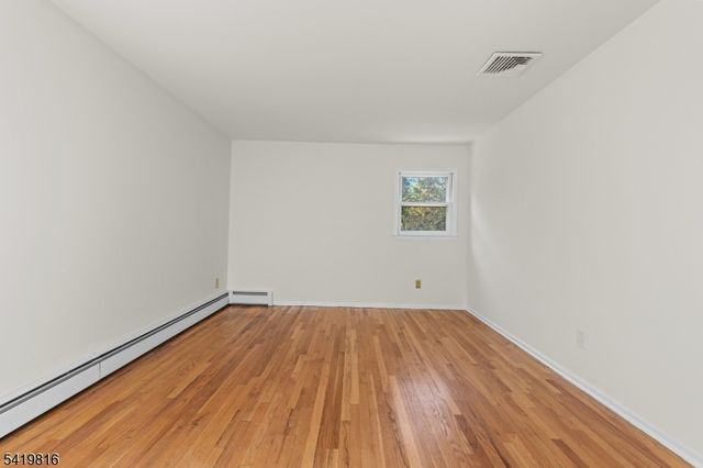 28 Deer Run Dr, Montgomery Twp., NJ 08502