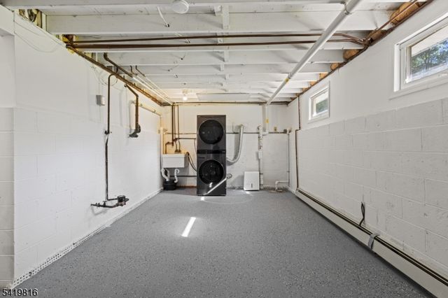 28 Deer Run Dr, Montgomery Twp., NJ 08502