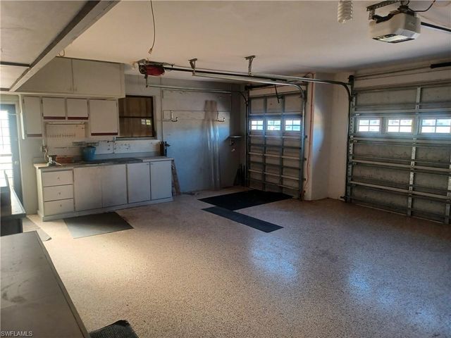 11891 Prince Charles CT, Cape Coral, FL 33991