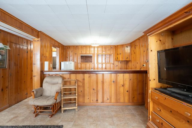 6617 N Shore Trail N, Forest Lake, MN 55025