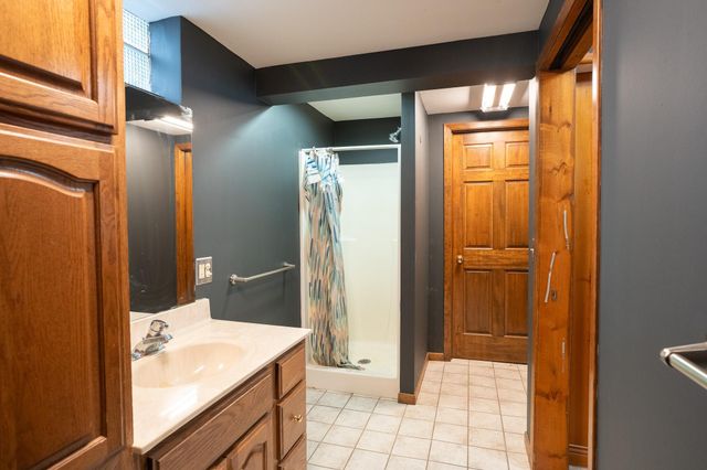 6617 N Shore Trail N, Forest Lake, MN 55025