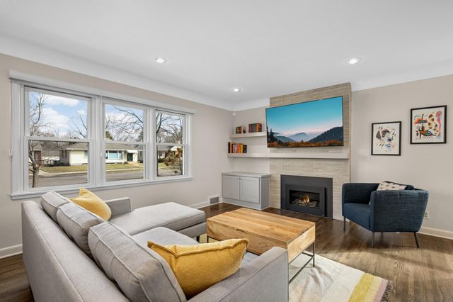 6008 Washburn Avenue S, Minneapolis, MN 55410