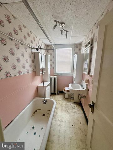 816 SCOTT ST, Kulpmont, PA 17834