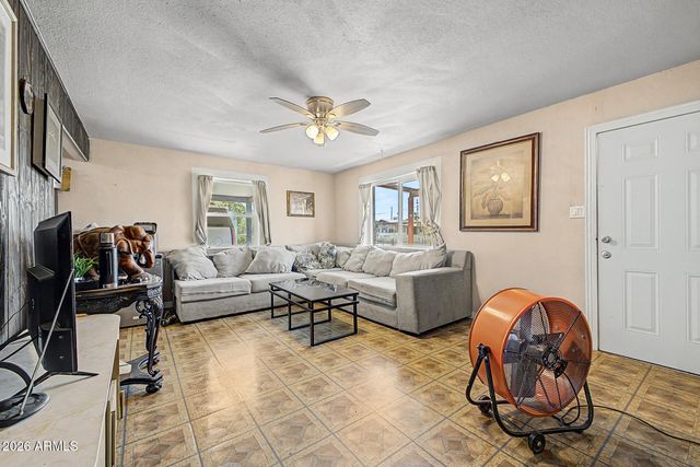 2922 W FILLMORE Street, Phoenix, AZ 85009