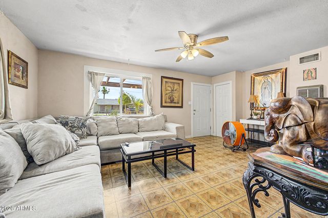 2922 W FILLMORE Street, Phoenix, AZ 85009