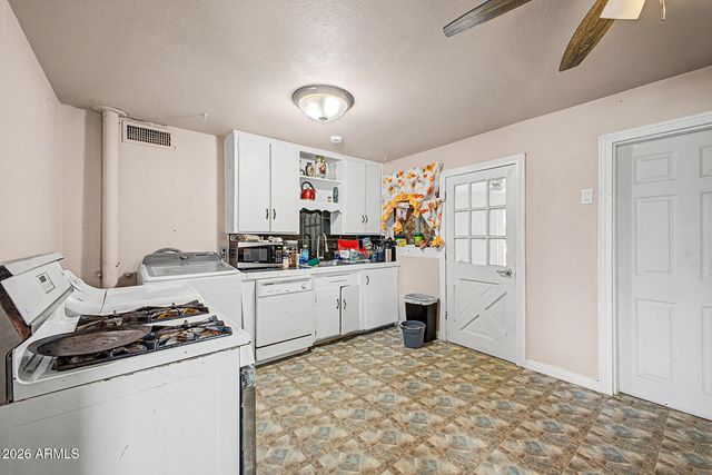 2922 W FILLMORE Street, Phoenix, AZ 85009