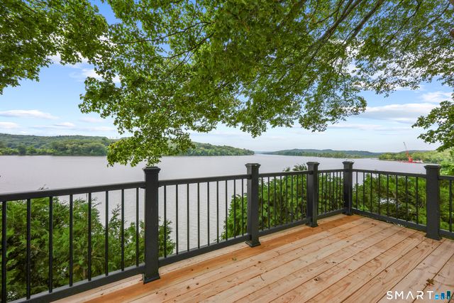 77 Main Street, East Haddam, CT 06423
