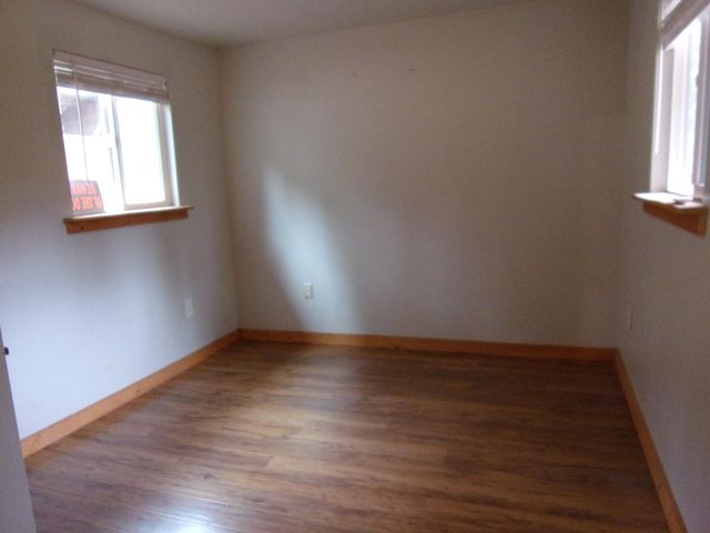 206 Lower Wolf Creek Road, Wolf Creek, OR 97497