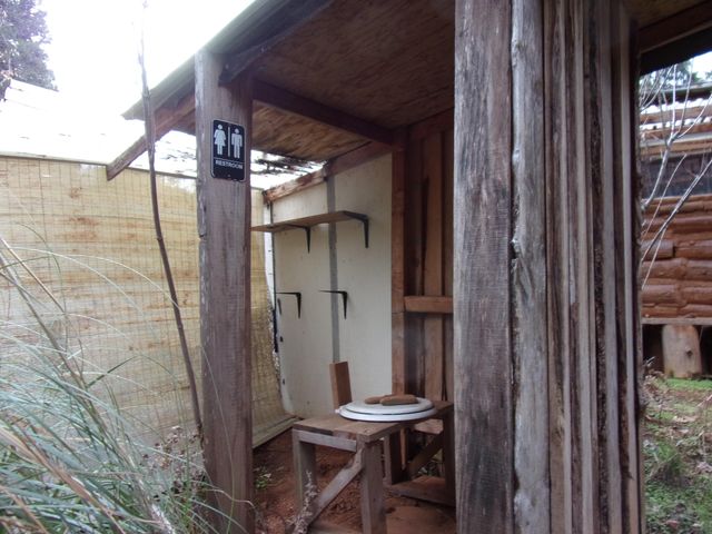 206 Lower Wolf Creek Road, Wolf Creek, OR 97497