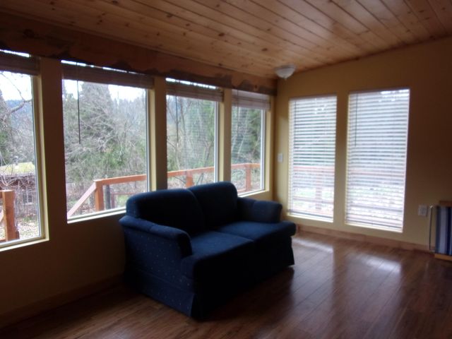 206 Lower Wolf Creek Road, Wolf Creek, OR 97497