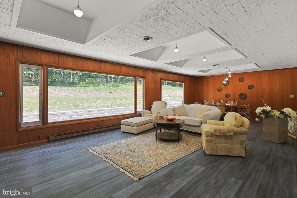 Image 19 of property listing at 12421 HENRY DR SW, Lavale, MD 21502