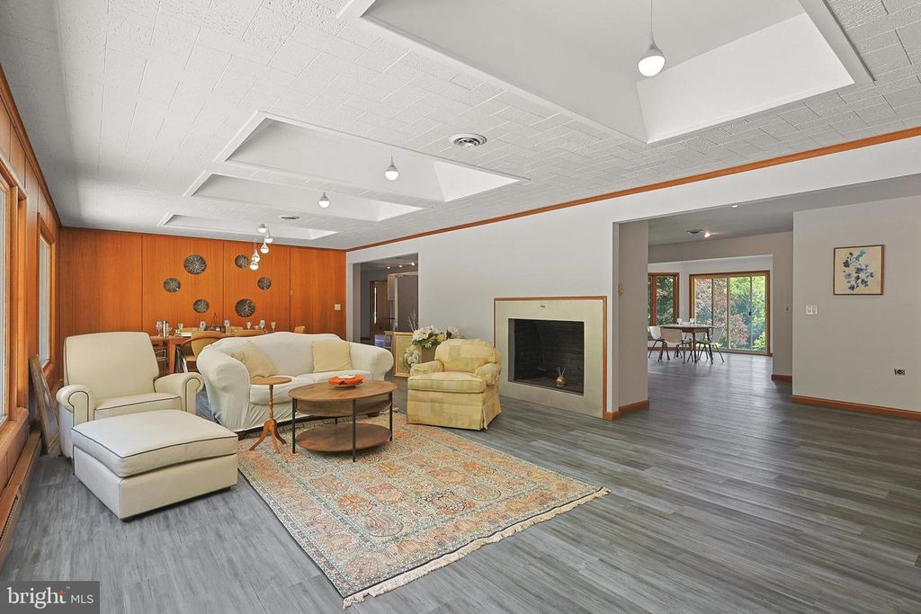 Image 20 of property listing at 12421 HENRY DR SW, Lavale, MD 21502