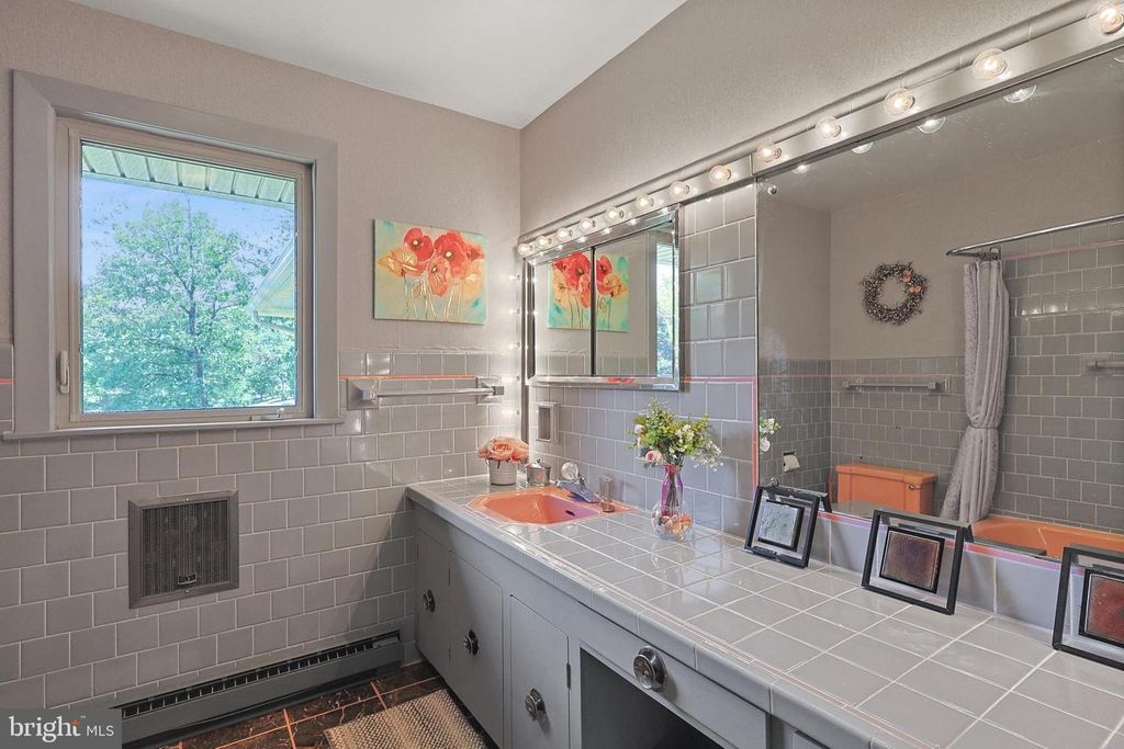 Image 29 of property listing at 12421 HENRY DR SW, Lavale, MD 21502