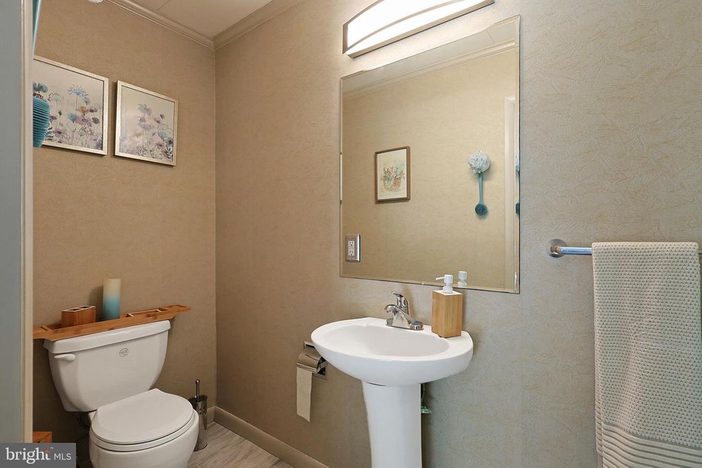 Image 37 of property listing at 12421 HENRY DR SW, Lavale, MD 21502