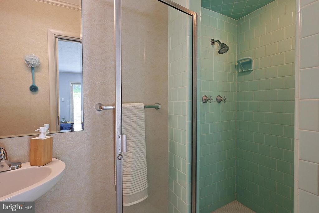 Image 39 of property listing at 12421 HENRY DR SW, Lavale, MD 21502