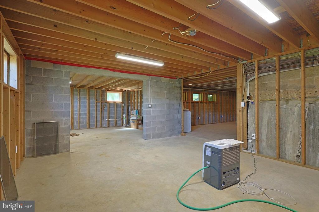 Image 84 of property listing at 12421 HENRY DR SW, Lavale, MD 21502