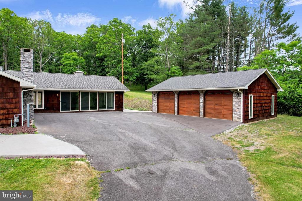Image 87 of property listing at 12421 HENRY DR SW, Lavale, MD 21502