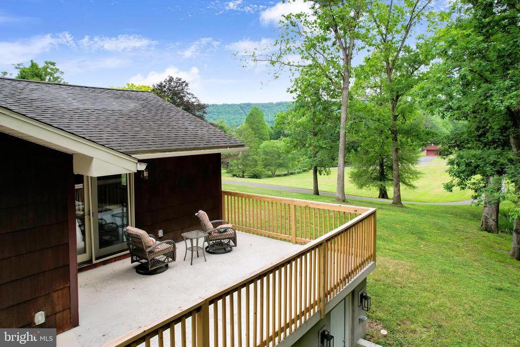 Image 92 of property listing at 12421 HENRY DR SW, Lavale, MD 21502