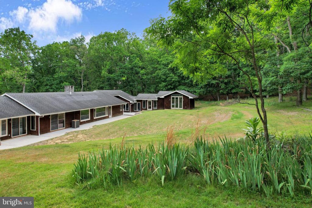 Image 99 of property listing at 12421 HENRY DR SW, Lavale, MD 21502