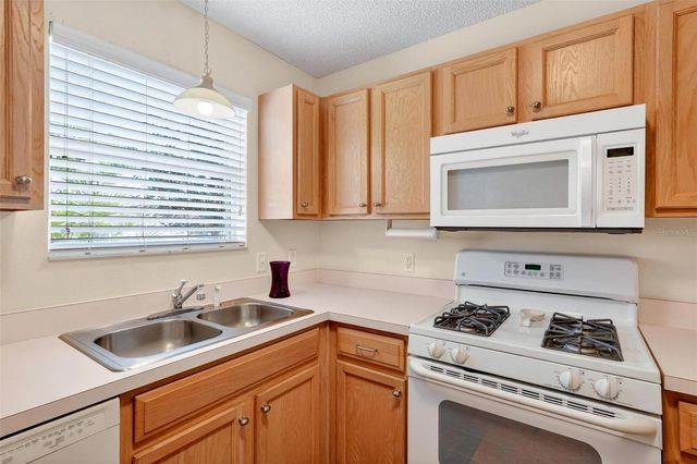 1088 GENNESSE LANE, The Villages, FL 32162