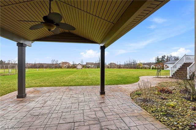 637 Lyonswood Drive, Hinckley, OH 44233