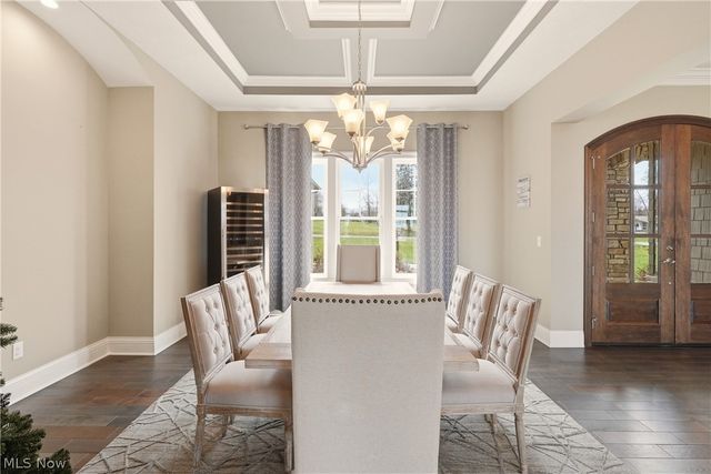 637 Lyonswood Drive, Hinckley, OH 44233