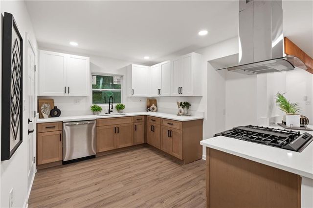 2749 Lincoln Court NW, Atlanta, GA 30318