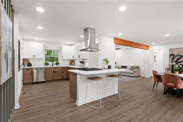 2749 Lincoln Court NW, Atlanta, GA 30318