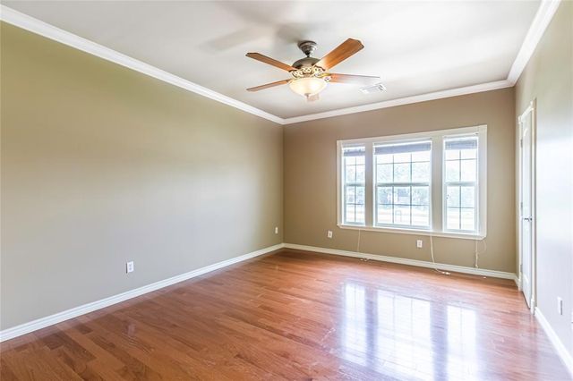 988 Birnham Woods Boulevard, Pasadena, TX 77503